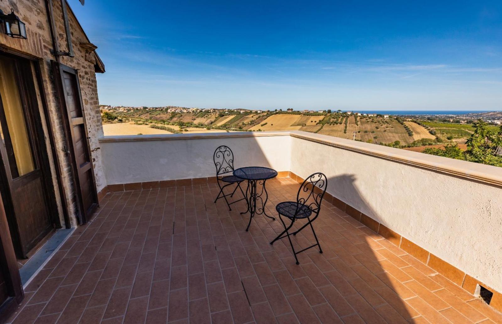 Castello Di Petecciano B&B มอชาโน ซานตานเจโล ภายนอก รูปภาพ